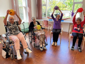 10 Popular Physical Games for Elderly Individuals
